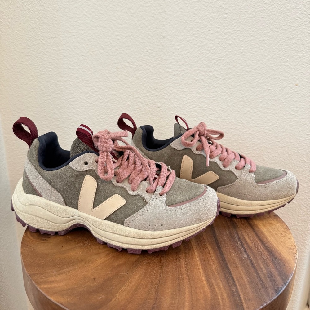Veja Venturi Kaki Sable Oxford-Grey Suede Sneakers Womens Shoe Size 6